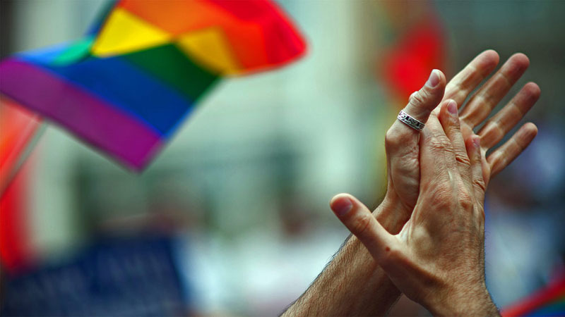 Como combater a homofobia